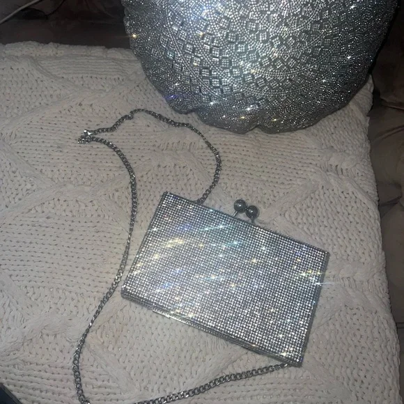 Bag - Picture 2 of 4